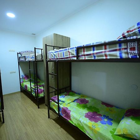 Hostel 17 Only For Men Tbilisi Ngoại thất bức ảnh